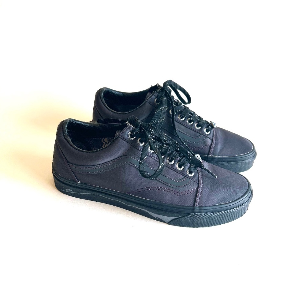 Vans Off The Wall Grey Nylon Rubber Outsole Low Top Sneakers size Men6.5, Women8